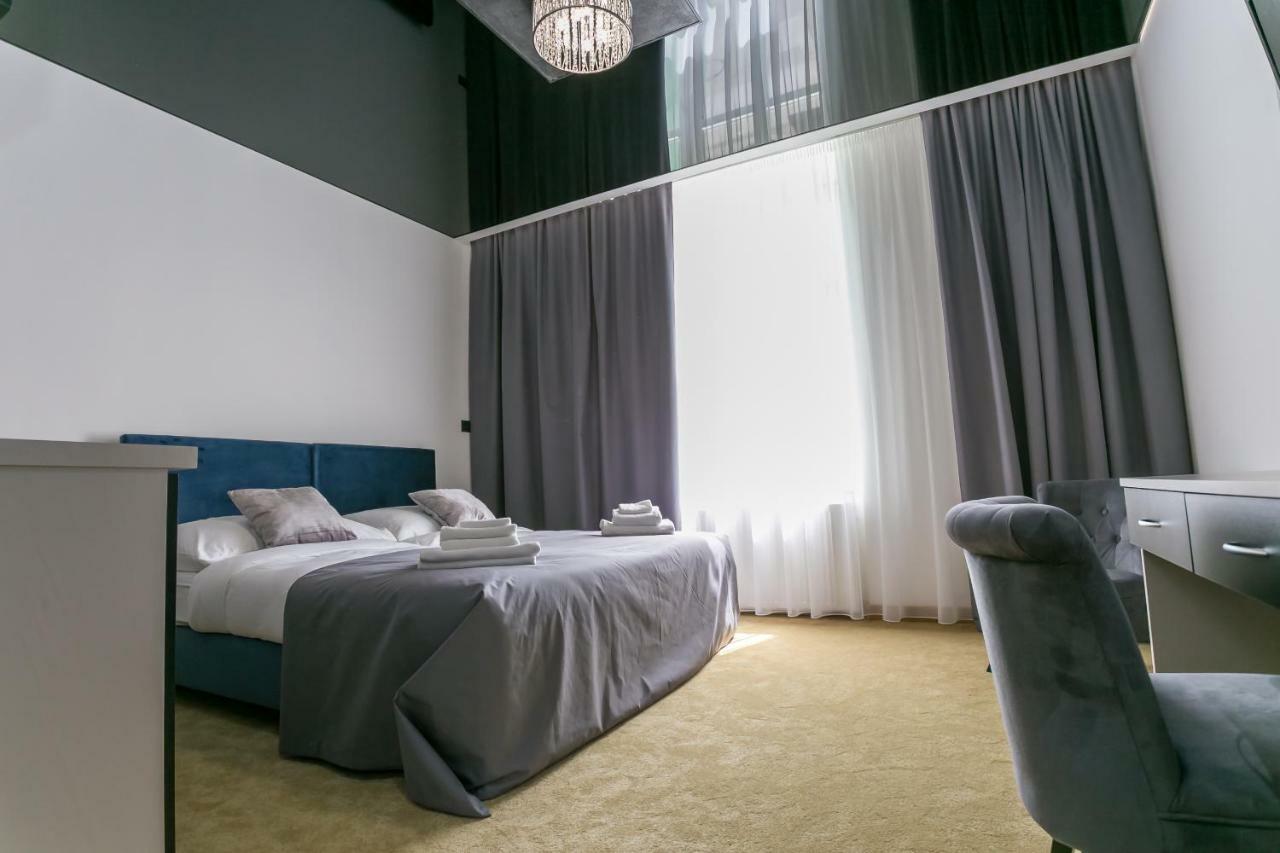 Apart Hotel Golden Apartments Кошице Экстерьер фото